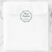 Gepersonaliseerd kerstfeest Holly Wreath Ronde Sticker (Tas)