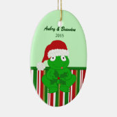 Gepersonaliseerd kerstkikkerhuis keramisch ornament (Rechts)