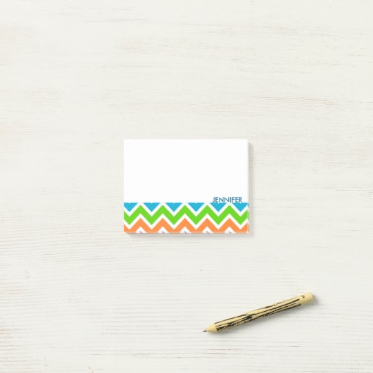 Gepersonaliseerd kleurig Chevron Pattern Post-it® Notes (Op bureau)