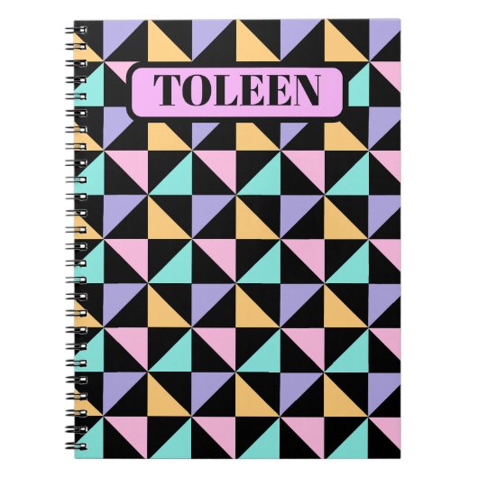Gepersonaliseerd kleurig geometrisch patroon notitieboek (Voorkant)