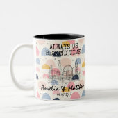 Gepersonaliseerd London Memory - Line Art Landmark Tweekleurige Koffiemok (Links)