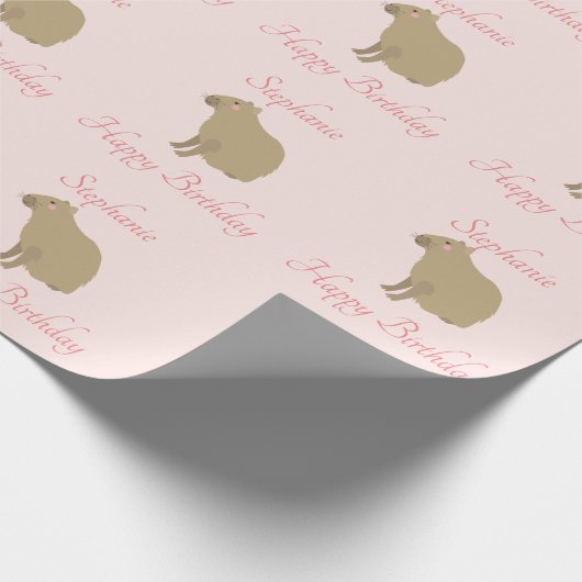 Gepersonaliseerd meisje roze Capybara Pattern Birt Cadeaupapier (Hoek)