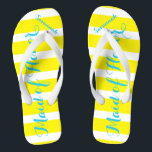 Gepersonaliseerd meisje van Honor Turquoise en Gel Teenslippers<br><div class="desc">Primrose Blazing Yellow Elegance en witte strepen met Turquoise Aqua Blue Font - Verander geel en Blauwgroen lettertype in elke kleur door te klikken op aanpassen / bewerken. En zeg alles wat je wilt. Maak deze een soort teenslippers die uw boodschap op zich hebben. Wees het gesprek van het strand!...</div>