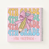 Gepersonaliseerd met naam 4th Grade Teacher Custom Notitieboek (Achterkant)