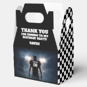 Gepersonaliseerd met naam Retro Football Party Bedankdoosjes (Geopend)