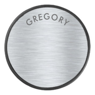Gepersonaliseerd metallic grijs textuur monogram hockey puck