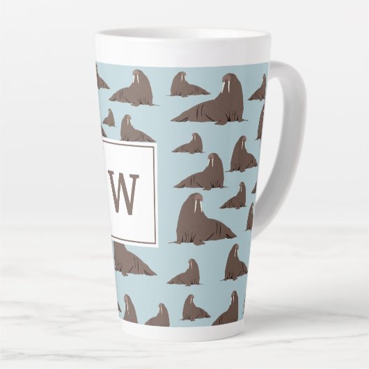Gepersonaliseerd monogram Cute Walrus Pattern Latte Mok (Rechterhoek)
