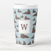 Gepersonaliseerd monogram Cute Walrus Pattern Latte Mok (Voorkant)