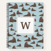 Gepersonaliseerd monogram Cute Walrus Pattern Notitieboek (Voorkant)