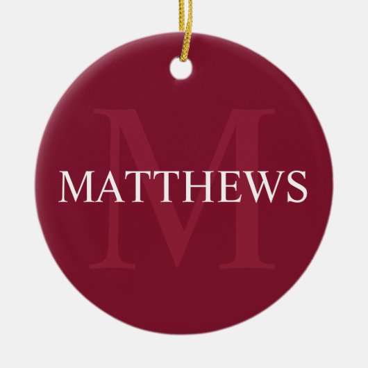Gepersonaliseerd monogram en naam Burgundy Red Keramisch Ornament (Voorkant)