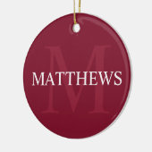 Gepersonaliseerd monogram en naam Burgundy Red Keramisch Ornament (Links)