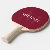 Gepersonaliseerd monogram en naam Burgundy Red Tafeltennisbatje (Voorkant Gekanteld)