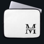 Gepersonaliseerd monogram en naam laptop sleeve<br><div class="desc">Gepersonaliseerde Monogram- en naamcadeaus met gepersonaliseerde monogram en naam in klassieke stijl van het serif lettertype. Perfect als vaderdag cadeautjes voor vader, cadeaus voor grootvader, echtgenoot, afstuderen en nog veel meer.</div>