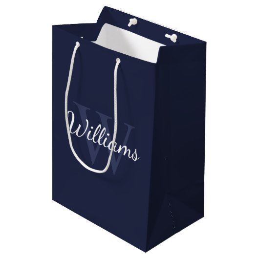 Gepersonaliseerd monogram en naam marineblauw medium cadeauzakje (Voorkant Gekanteld)