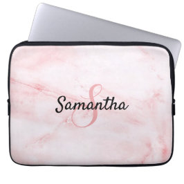 Gepersonaliseerd monogram en naam Roos Roze marmer Laptop Sleeve