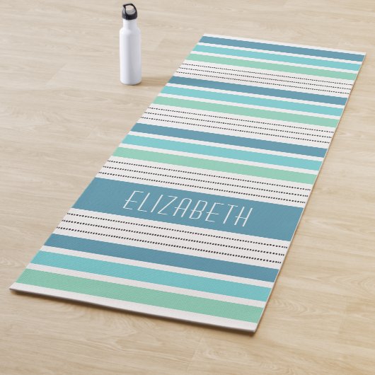 Gepersonaliseerd monogram gestreept yogamat (In situ)