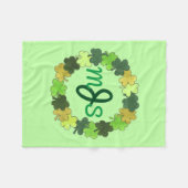 Gepersonaliseerd monogram Groen Iers Shamrock Wrea Fleece Deken (Voorkant (Horizontaal))