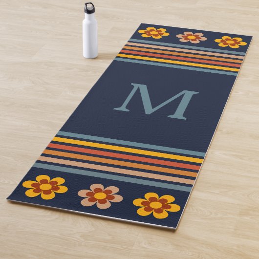 Gepersonaliseerd monogram Navy Blauw retro bloemen Yogamat (In situ)
