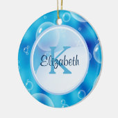 Gepersonaliseerd Monogram op Whimsical Blue Bubble Keramisch Ornament (Links)