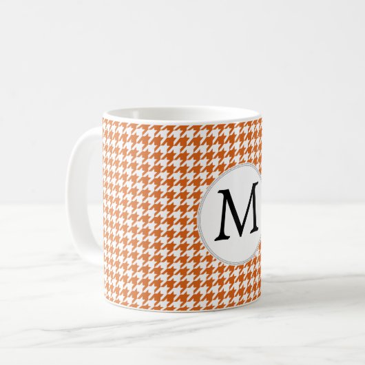 Gepersonaliseerd monogram Oranje Houndstooth Patte Koffiemok (Voorkant links)