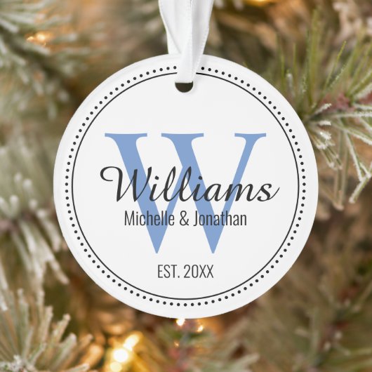 Gepersonaliseerd Monogram Pas getrouwd Blauw Acryl Ornament (Boom)