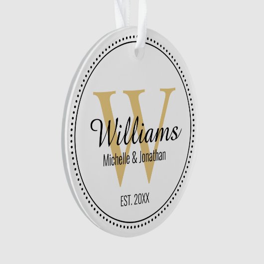 Gepersonaliseerd Monogram Pas getrouwd Goud Acryl Ornament (voorkant)