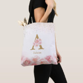 Gepersonaliseerd monogram roze bloemen bruidsmeisj tote bag (Dichtbij)