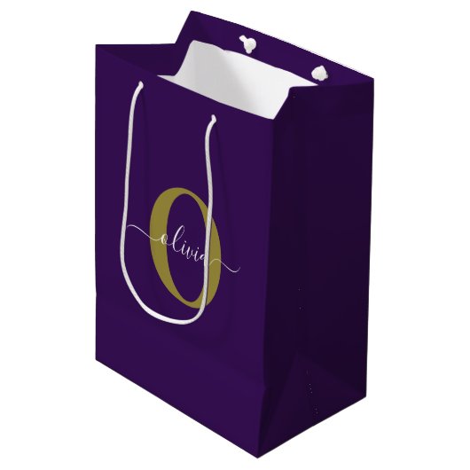 Gepersonaliseerd Monogram Script Name Paars White Medium Cadeauzakje (Voorkant Gekanteld)