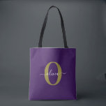 Gepersonaliseerd Monogram Script Name Paars White  Tote Bag<br><div class="desc">Dit elegante monogram en het stijlvolle ontwerp van de manuscriptnaam kunnen als gift voor een verjaardag, een bruiloft, een vrijgezellenfeest, een verjaardag, een Moederdag of om het even welke gelegenheid worden gegeven. Het kan gepersonaliseerd worden met het initiaal en de naam van de persoon. U kunt het lettertype, de lettertypekleur,...</div>