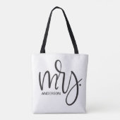 Gepersonaliseerd "Mrs" - elegant zwart script, Tote Bag (Achterkant)