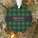 Gepersonaliseerd Naam Jaar Buffalo Pond Ornament<br><div class="desc">Kute country green and black buffalo plaid kerstversiering om dat speciale jaar te herinneren. Pas aan met jouw naam en jaar.</div>