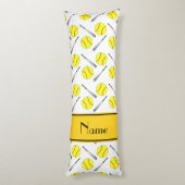 Gepersonaliseerd naam wit softbalpatroon lichaamskussen (Achterkant (Verticaal))