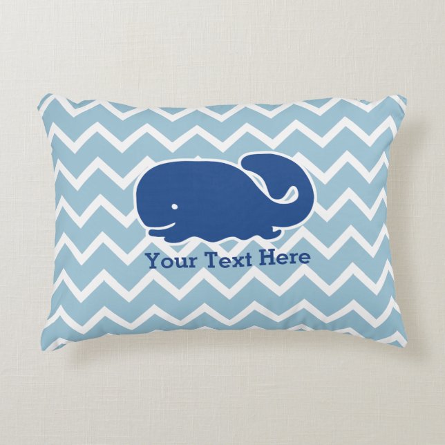 Gepersonaliseerd Nautical Blue Whale Chevron patro Accent Kussen (Voorkant)