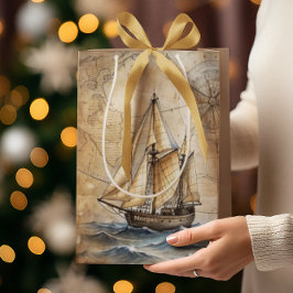 Gepersonaliseerd Nautisch Schip met Antiek Kaart Medium Cadeauzakje