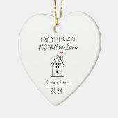 Gepersonaliseerd onze eerste kerst in ons nieuwe h keramisch ornament (Links)