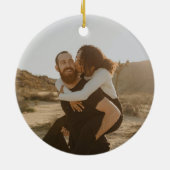 Gepersonaliseerd onze eerste kerst verloofde Ornam Keramisch Ornament (Achterkant)