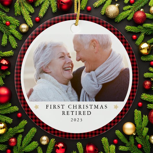 Gepersonaliseerd Onze Eerste Kerstmis Gepensioneer Keramisch Ornament