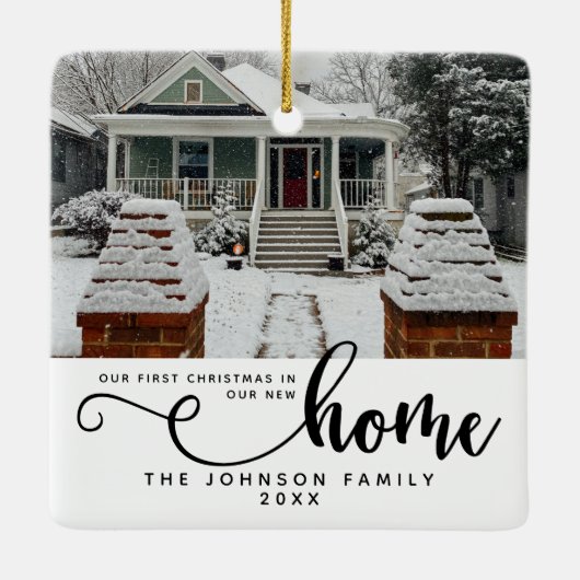 Gepersonaliseerd onze eerste Kerstmis in ons nieuw Keramisch Ornament (Achterkant)