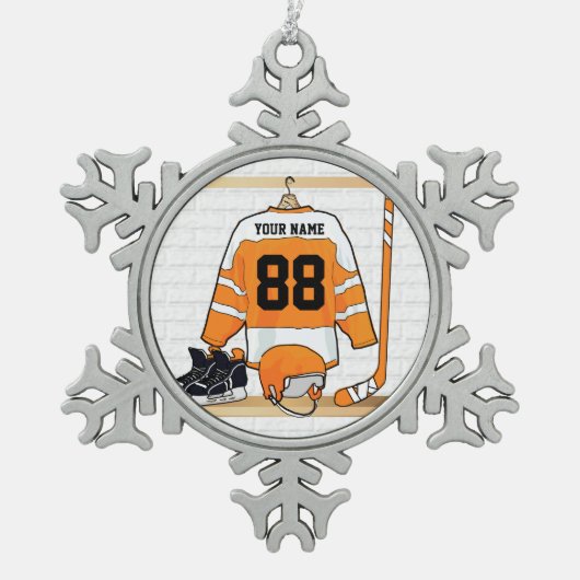 Gepersonaliseerd Oranje en wit ijs Hockey Jersey Tin Sneeuwvlok Ornament (Voorkant)