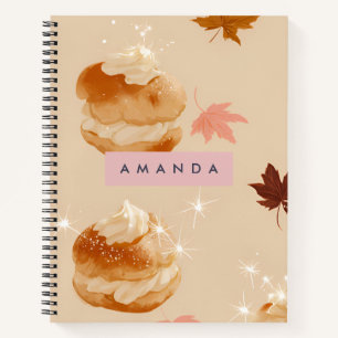 Gepersonaliseerd pastelcrème bladerdeeg patroon notitieboek