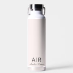 Gepersonaliseerd roze monogram waterfles<br><div class="desc">Blijf gehydrateerd in stijl met onze gepersonaliseerde Pastel Roze Monogram Waterfles. Deze elegante fles heeft een zacht pastelroze ontwerp met uw eigen initiaal en naam, waardoor het een uniek en persoonlijk accessoire is voor uw dagelijkse hydratatiebehoeften. Perfect voor de sportschool, kantoor of onderweg, deze fles combineert functionaliteit met een chique...</div>