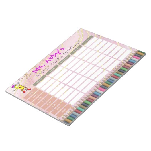 Gepersonaliseerd roze potlood wekelijks lesschema notitieblok (Schuin)