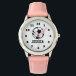 Gepersonaliseerd roze voetbal horloge voor meisjes<br><div class="desc">Girly Pink Voetbal horloge voor kleine kinder met gepersonaliseerde naam print. polshorloges voor voetballers en fans. Leuk verjaardagscadeau idee voor jongens en meisjes. Verkrijgbaar in blauw, roze, rood etc. Sportief design met genummerd wijzerplaat bord. Leuk team gunst cadeau idee te geven als voetbal coach of voetbal moeder / vader. Maak...</div>