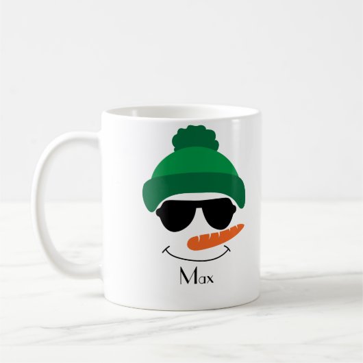 Gepersonaliseerd Snowman Green pet en zonnebrillen Koffiemok (Links)