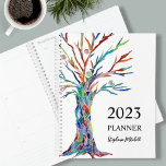 Gepersonaliseerd stijlvol planner<br><div class="desc">Deze unieke Planner is voorzien van een kleurrijke mozaïekboom. Eenvoudig aan te passen met jouw naam en jaar. Gebruik het Hulpmiddel van het Ontwerp om de tekstgrootte, de stijl, of de kleur te veranderen. Omdat wij ons kunstwerk creëer, zult u dit nauwkeurige afbeelding niet vinden van andere ontwerpers. Originele mozaïek...</div>