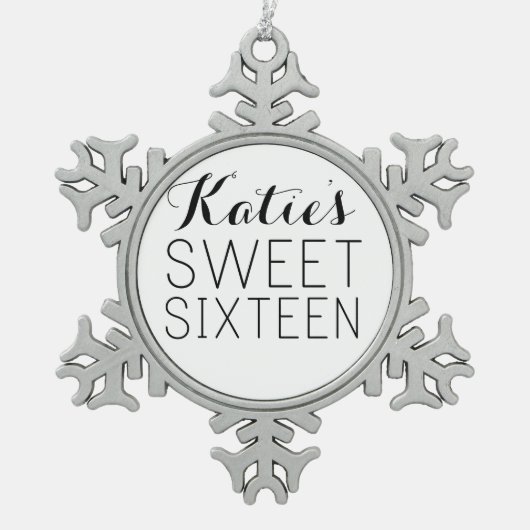Gepersonaliseerd Sweet 16 Favor Tin Sneeuwvlok Ornament (Voorkant)
