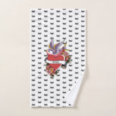 Gepersonaliseerd Tattoo Tortelduifjes Hart Bad Handdoek (Handdoek)