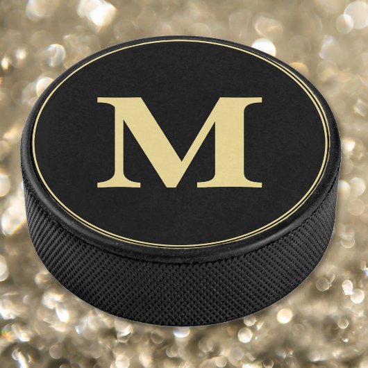 Gepersonaliseerd team van Black Gold Monogrammed P Hockey Puck