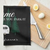 Gepersonaliseerd "Thuis is waar je het parkeert" Theedoek (Quarter Fold)