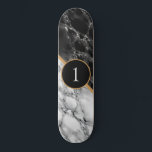 Gepersonaliseerd Uw Nummer Skateboard Marble Stone<br><div class="desc">Gepersonaliseerde Skateboards met zwart wit marmeren stenen ontwerp - Voeg uw nummer / of jaar - leeftijd / brief / meer - met aanpassingsgereedschap!</div>